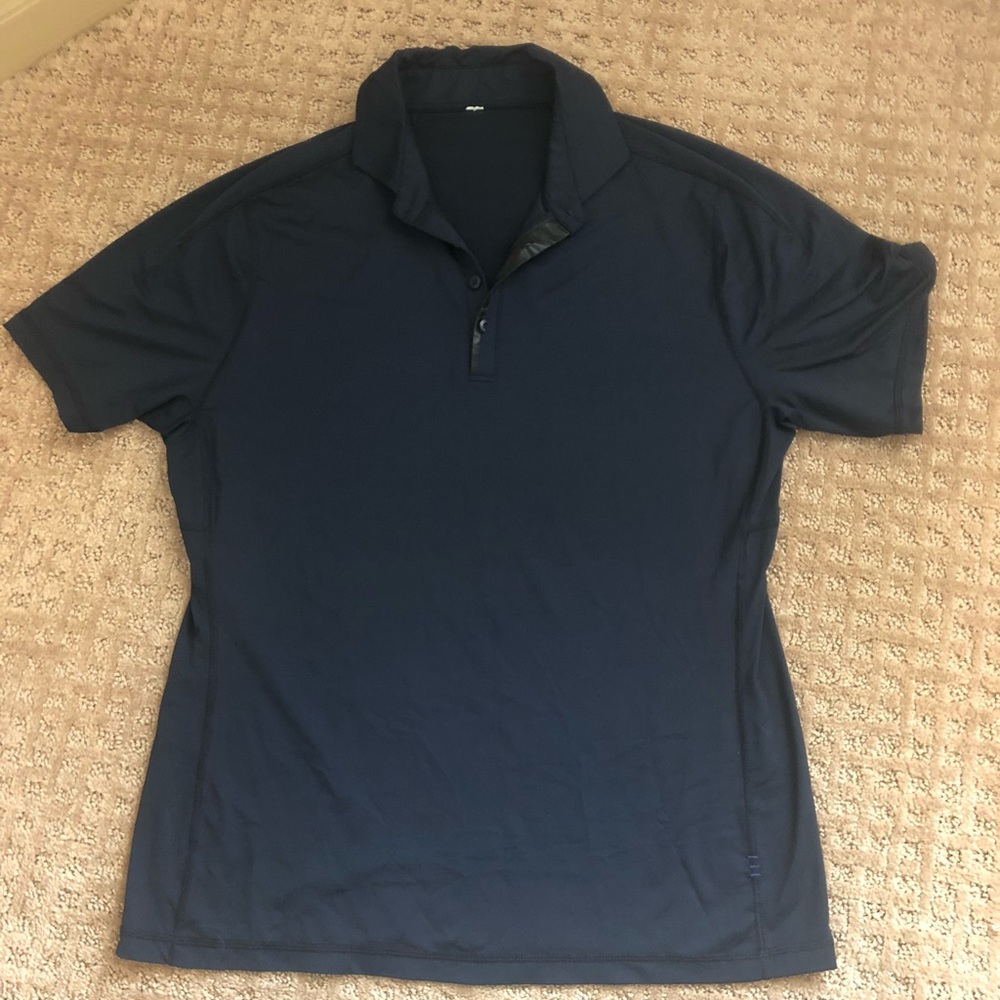 Men’s lululemon golf shirt